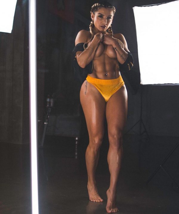 Vanessa Mejia @vanessamfit - Pic of the Day Triple Play - Free Lance Photography