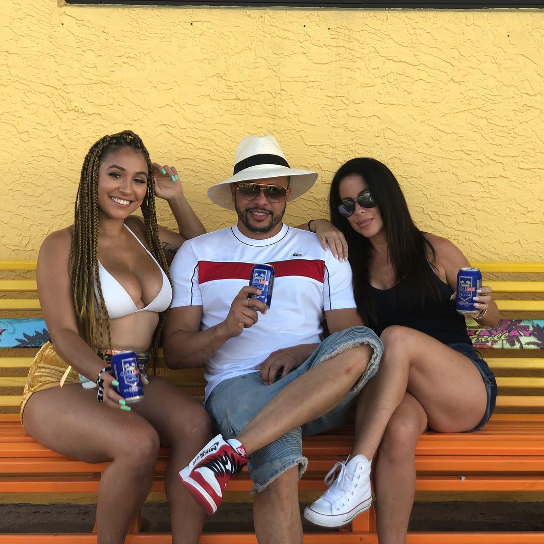 Featuring: Queen Patrona.