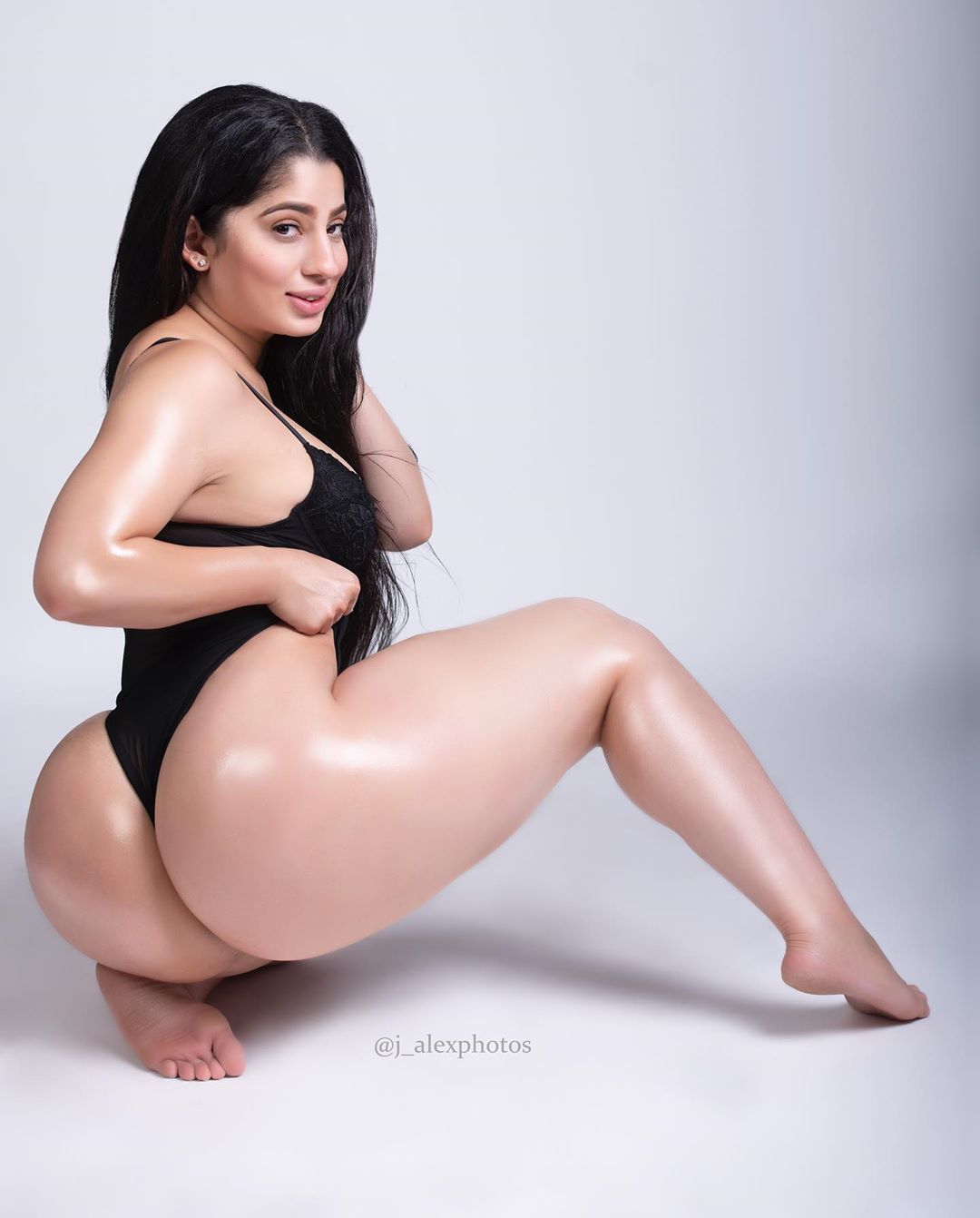 Nadia Ali Escort